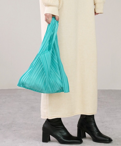 IAMUSE(アイアミューズ)の「【クルっと結んでバッグにIN♪】コンパクトプリーツエコバッグ S0302【IAMUSE】(エコバッグ/サブバッグ・レディース・ブラック/グレー/モカ/グリーン/パープル/スモークピンク・FREE)」の5枚目の写真