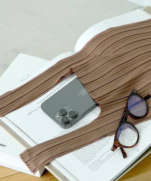 IAMUSE(アイアミューズ)の「【クルっと結んでバッグにIN♪】コンパクトプリーツエコバッグ S0302【IAMUSE】(エコバッグ/サブバッグ・レディース・ブラック/グレー/モカ/グリーン/パープル/スモークピンク・FREE)」の16枚目の写真