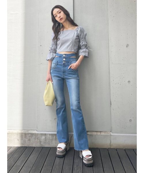 EMODA（エモダ）の「ボックスパフスリーブトップ（シャツ/ブラウス・レディース・ブラック/ベージュ/グレー/ブルー・FREE）」の6枚目の写真