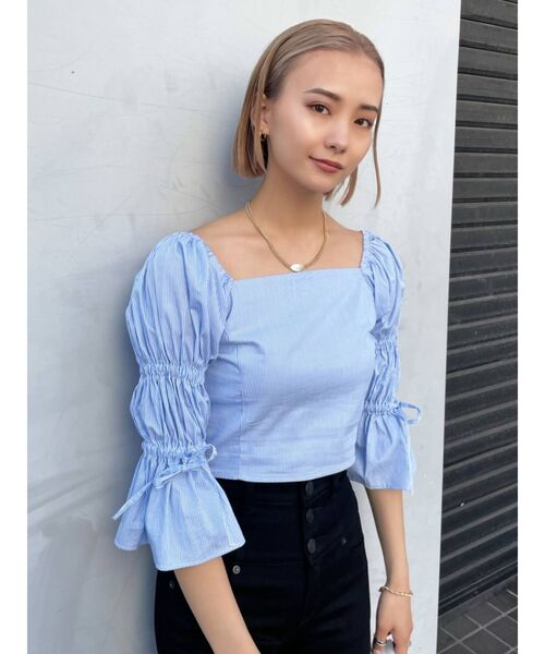 EMODA（エモダ）の「ボックスパフスリーブトップ（シャツ/ブラウス・レディース・ブラック/ベージュ/グレー/ブルー・FREE）」の7枚目の写真