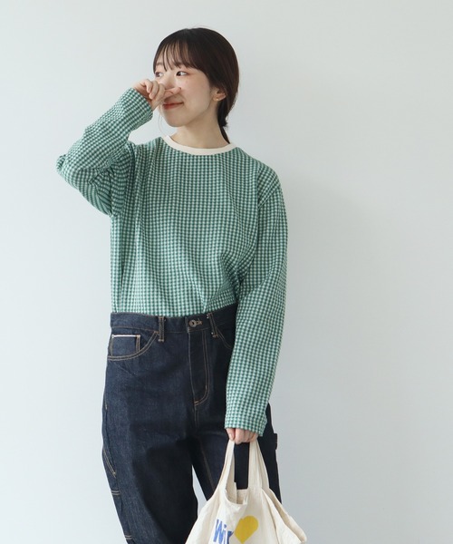 PAR ICI(パーリッシィ)の「ギンガムジャガード クルーネックカットソー(Tシャツ/カットソー・レディース・ブラック/イエロー/サックスブルー/レッド/グリーン系その他/その他/オレンジ/ブルー/ネイビー/ブラウン/ピンク/ミント/ピンク系その他/ベージュ/カーキ・FREE)」の6枚目の写真