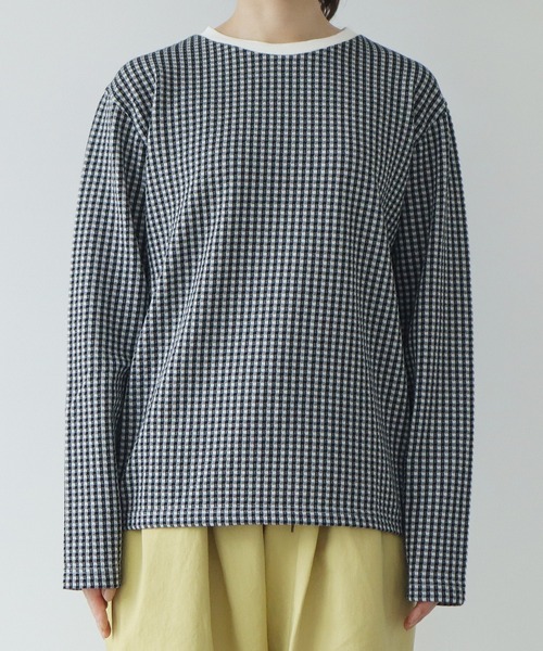 PAR ICI(パーリッシィ)の「ギンガムジャガード クルーネックカットソー(Tシャツ/カットソー・レディース・ブラック/イエロー/サックスブルー/レッド/グリーン系その他/その他/オレンジ/ブルー/ネイビー/ブラウン/ピンク/ミント/ピンク系その他/ベージュ/カーキ・FREE)」の22枚目の写真