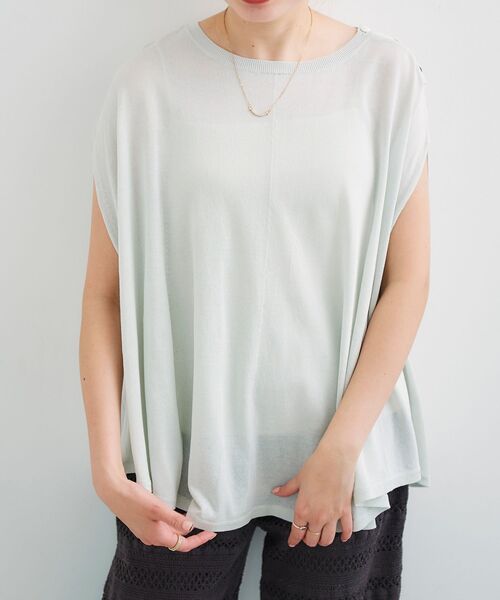 le.coeur blanc(ルクールブラン)の「ポンチョライクニットプルオーバー(ニット/セーター・レディース・ライトグレー/ブラック/ダークグリーン・38)」の9枚目の写真