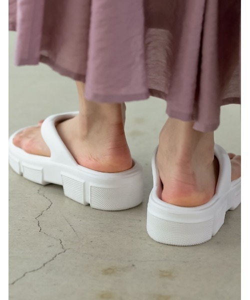 Re:EDIT（リエディ）の「軽量スポーティビーチサンダル（サンダル・レディース・ホワイト/ブラック・S～Ｍ/M～Ｌ/L～LL）」の15枚目の写真