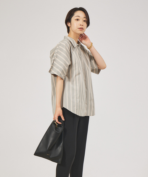 qualite（カリテ）の「スーピマコットンアジャストシャツ（シャツ/ブラウス・レディース・ホワイト/グレー・フリー）」の2枚目の写真