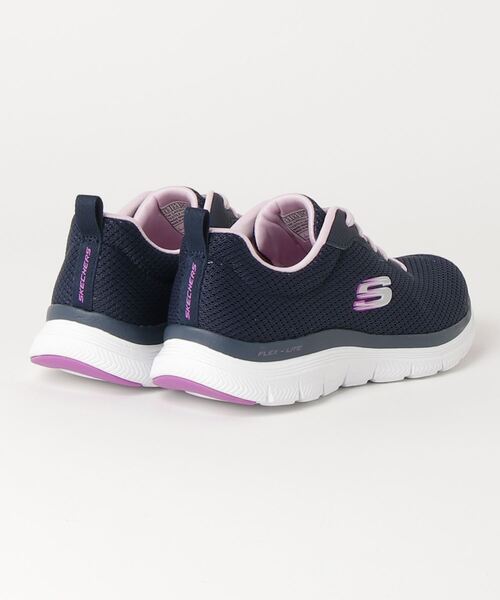 SKECHERS(スケッチャーズ)の「SKECHERS FLEX APPEAL 4.0-BRILLIANT VIEW / スケッチャーズ フレックスアピール4.0 ブリリアントビュー(スニーカー・レディース・ネイビー×ホワイト/ブラック×ホワイト・23cm/23.5cm/24cm/24.5cm/25cm/22.5cm)」の7枚目の写真