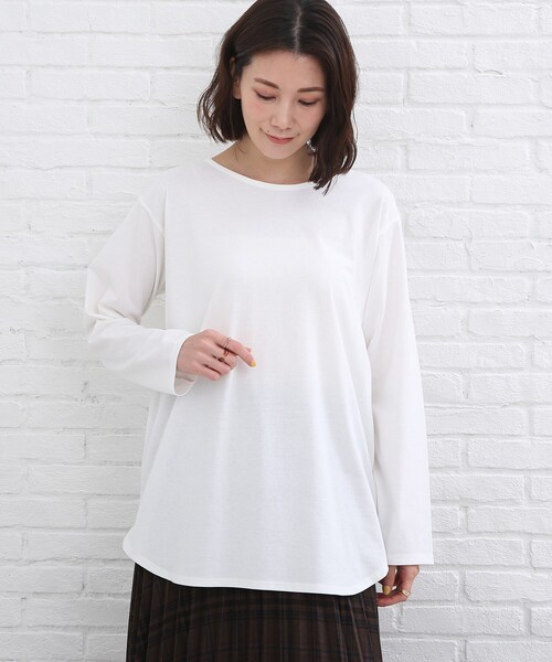 SHOO・LA・RUE（シューラルー）の「◆【レイヤードでこなれ感♪】裾ラウンドベーシック トップス（Tシャツ/カットソー・レディース・チャコールグレー/ブラック/ホワイト系/ブラック系2・03/02）」の6枚目の写真