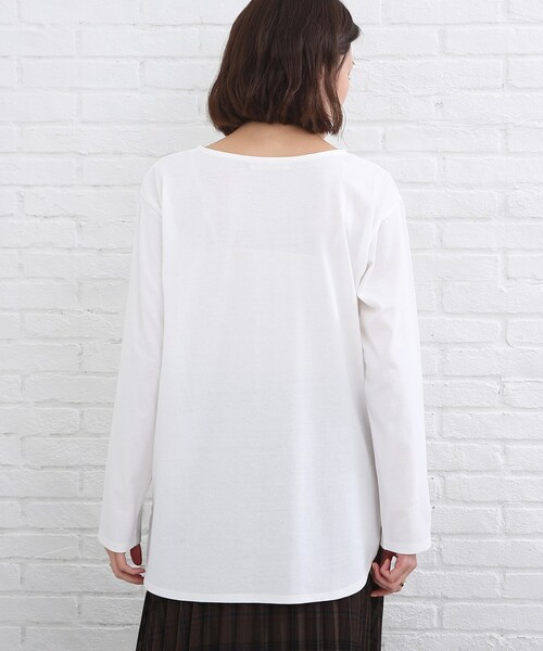 SHOO・LA・RUE（シューラルー）の「◆【レイヤードでこなれ感♪】裾ラウンドベーシック トップス（Tシャツ/カットソー・レディース・チャコールグレー/ブラック/ホワイト系/ブラック系2・03/02）」の8枚目の写真