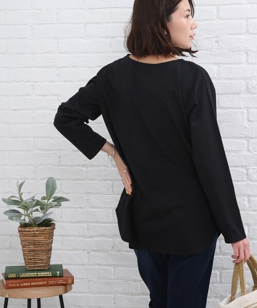 SHOO・LA・RUE（シューラルー）の「◆【レイヤードでこなれ感♪】裾ラウンドベーシック トップス（Tシャツ/カットソー・レディース・チャコールグレー/ブラック/ホワイト系/ブラック系2・03/02）」の20枚目の写真