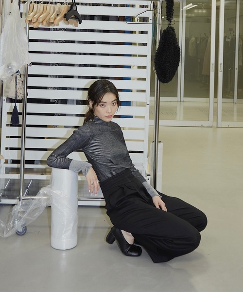 musubore（ムスボレ）の「ポストタートルニット（ニット/セーター・レディース・ホワイト×ブラック/パープル/グリーン・FREE）」の19枚目の写真