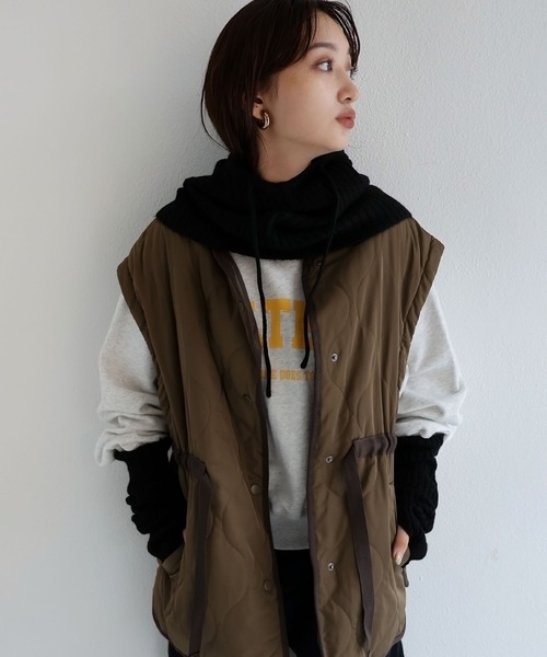 andme（アンドミー）の「5Gリブニットアームウォーマー（アームカバー・レディース・ブラック/オフホワイト/グレイッシュベージュ/オレンジ/ピンク/グレー・F(M)）」の8枚目の写真