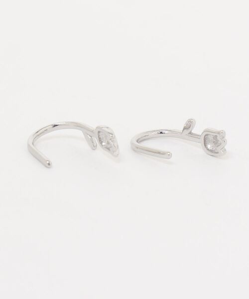 styiro(スタイロ)の「金属アレルギー対応 チューリップピアス(ピアス(両耳用)・レディース・シルバー/ゴールド・FREE)」の6枚目の写真