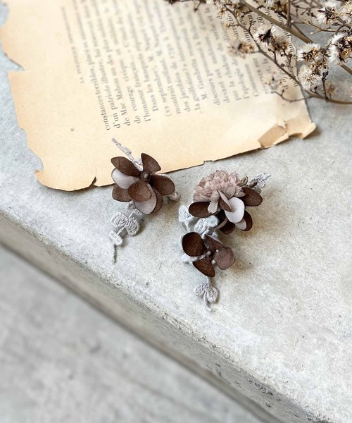 m.soeur（エムスール）の「秋色アジサイのイヤリング（イヤリング・レディース・ブラウン/グリーン/ワインレッド/グレー・FREE）」の12枚目の写真