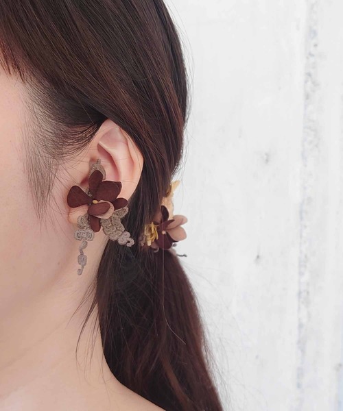 m.soeur（エムスール）の「秋色アジサイのイヤリング（イヤリング・レディース・ブラウン/グリーン/ワインレッド/グレー・FREE）」の19枚目の写真