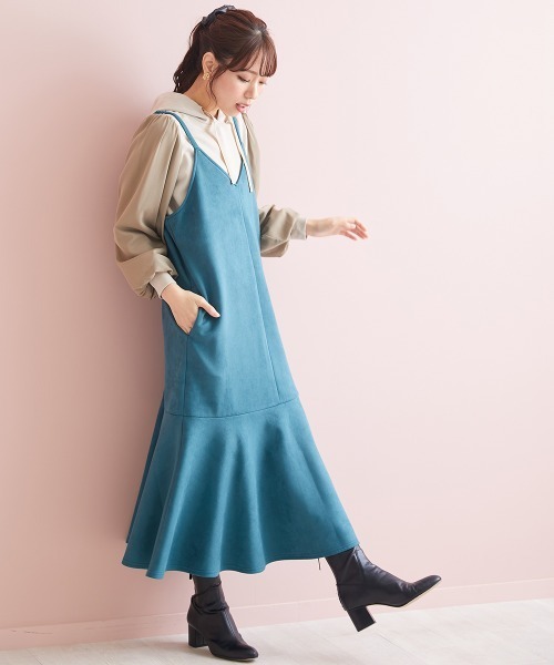 marun（マルン）の「＜大きいサイズ＞ スエードポンチキャミソールワンピース marun（ワンピース・レディース・チャコールグレー/グリーン・3L/4L/5L/L/LL）」の2枚目の写真