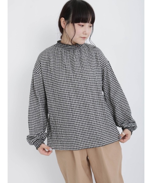 Samansa Mos2（サマンサ モスモス）の「襟シャーリングメローブラウス（シャツ/ブラウス・レディース・オフホワイト/ブルー/ブラック/ベージュ・ﾌﾘ-）」の3枚目の写真