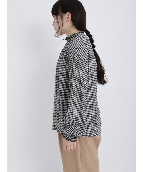 Samansa Mos2（サマンサ モスモス）の「襟シャーリングメローブラウス（シャツ/ブラウス・レディース・オフホワイト/ブルー/ブラック/ベージュ・ﾌﾘ-）」の11枚目の写真