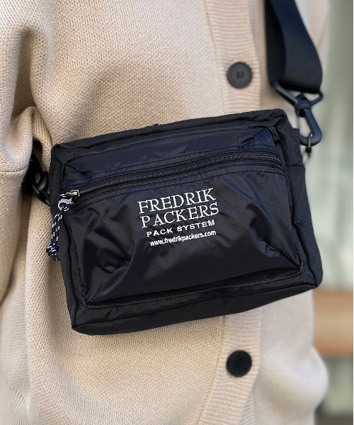FREDRIK PACKERS(フレドリックパッカーズ)の「【FREDRIK PACKERS】ACCORD SHOULDER(ショルダーバッグ・レディース・ブラック/ベージュ・FREE)」の7枚目の写真
