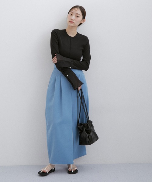 ADAM ET ROPE'（アダムエロペ）の「【サステナブル】ワイドタックスカート（スカート・レディース・ブルー系その他4/ブラック・36/38）」の18枚目の写真