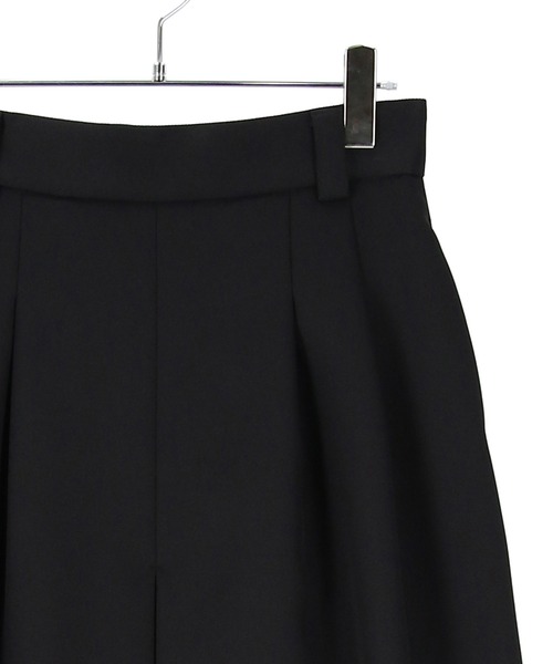 ADAM ET ROPE'（アダムエロペ）の「【サステナブル】ワイドタックスカート（スカート・レディース・ブルー系その他4/ブラック・36/38）」の9枚目の写真