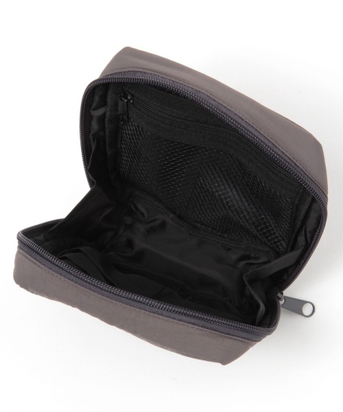 LAKOLE(ラコレ)の「キルティングスクエアポーチ(S) / 178266(ポーチ・レディース・グレー/ブラック/ホワイト/ベージュ・FREE)」の17枚目の写真