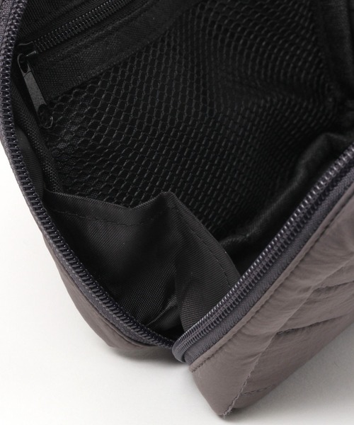 LAKOLE(ラコレ)の「キルティングスクエアポーチ(S) / 178266(ポーチ・レディース・グレー/ブラック/ホワイト/ベージュ・FREE)」の20枚目の写真