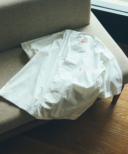 HINSON（ヒンソン）の「HINSON/ヒンソン 別注 ドットボタンスリーピングシャツ/ハーフスリーブ（シャツ/ブラウス・メンズ・ホワイト/ブラック/ベージュ/ブルー/アイボリー・MEDIUM/LARGE）」の2枚目の写真