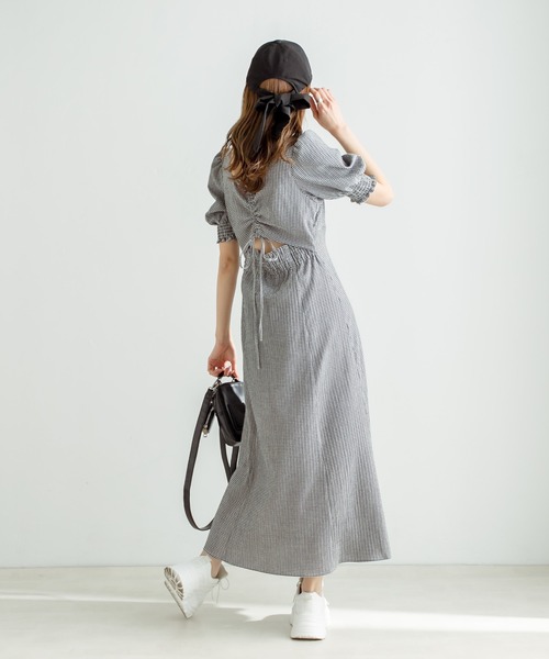 OLIVE des OLIVE（オリーブデオリーブ）の「【WEB限定カラー有】後ろドロストリボンワンピース（ワンピース・レディース・ミント/サックスブルー/ブラック/オフホワイト/チェック/ラベンダー・FREE）」の6枚目の写真