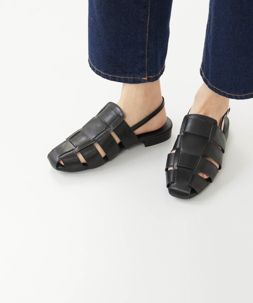 かかとストラップグルカサンダル