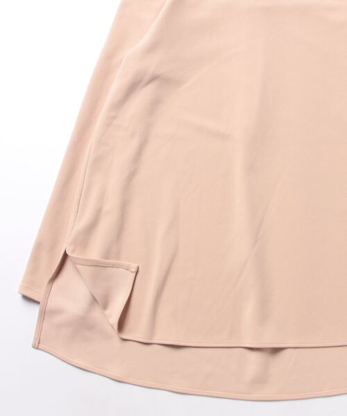 Elura(エルーラ)の「ラクに着るセレモニーモックチュニック(Tシャツ/カットソー・レディース・ブラック/ピンクベージュ/ネイビー・SMALL/MEDIUM/LARGE)」の7枚目の写真