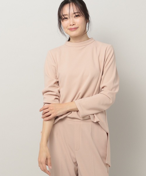 Elura(エルーラ)の「ラクに着るセレモニーモックチュニック(Tシャツ/カットソー・レディース・ブラック/ピンクベージュ/ネイビー・SMALL/MEDIUM/LARGE)」の3枚目の写真
