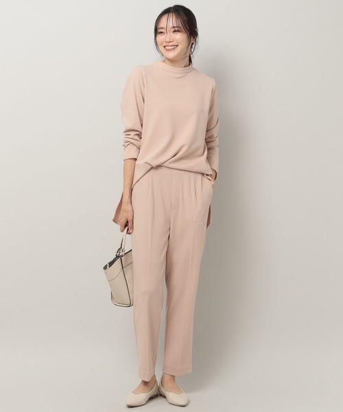 Elura(エルーラ)の「ラクに着るセレモニーモックチュニック(Tシャツ/カットソー・レディース・ブラック/ピンクベージュ/ネイビー・SMALL/MEDIUM/LARGE)」の14枚目の写真