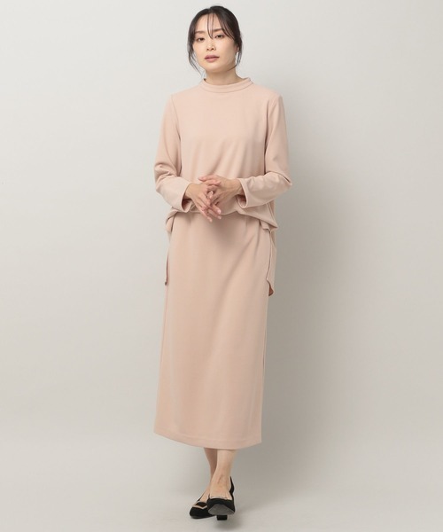 Elura(エルーラ)の「ラクに着るセレモニーモックチュニック(Tシャツ/カットソー・レディース・ブラック/ピンクベージュ/ネイビー・SMALL/MEDIUM/LARGE)」の8枚目の写真