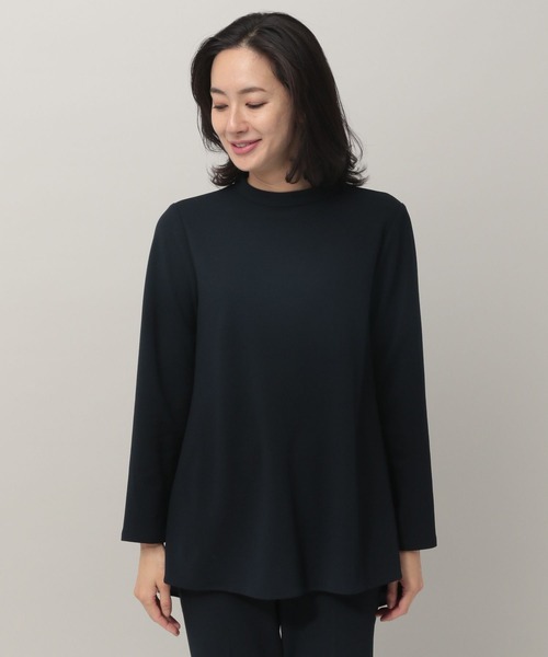 Elura(エルーラ)の「ラクに着るセレモニーモックチュニック(Tシャツ/カットソー・レディース・ブラック/ピンクベージュ/ネイビー・SMALL/MEDIUM/LARGE)」の15枚目の写真