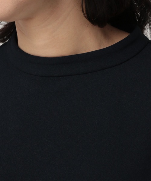 Elura(エルーラ)の「ラクに着るセレモニーモックチュニック(Tシャツ/カットソー・レディース・ブラック/ピンクベージュ/ネイビー・SMALL/MEDIUM/LARGE)」の18枚目の写真