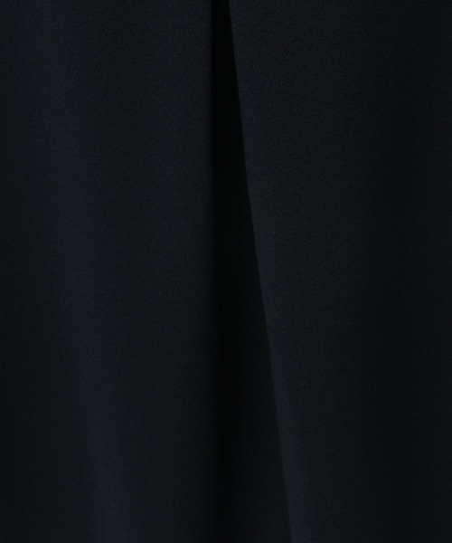 Elura(エルーラ)の「ラクに着るセレモニーモックチュニック(Tシャツ/カットソー・レディース・ブラック/ピンクベージュ/ネイビー・SMALL/MEDIUM/LARGE)」の16枚目の写真