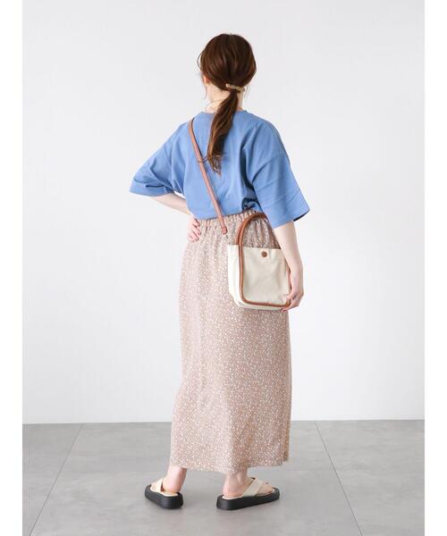 ehka sopo（エヘカソポ）の「ロゴ刺繍Tシャツ（Tシャツ/カットソー・レディース・ブラック/サックスブルー/オフホワイト・F）」の7枚目の写真