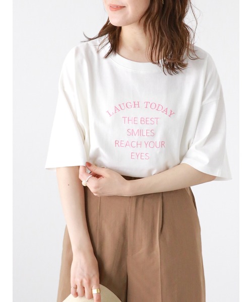 ehka sopo（エヘカソポ）の「ロゴ刺繍Tシャツ（Tシャツ/カットソー・レディース・ブラック/サックスブルー/オフホワイト・F）」の2枚目の写真