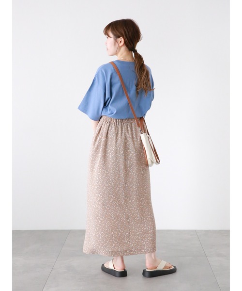 ehka sopo（エヘカソポ）の「ロゴ刺繍Tシャツ（Tシャツ/カットソー・レディース・ブラック/サックスブルー/オフホワイト・F）」の4枚目の写真