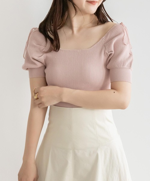 RANDA(ランダ)の「肩リボンボリュームスリーブマルチWAYニット(ニット/セーター・レディース・ベージュ/ピンク/グレイッシュベージュ・FREE)」の3枚目の写真