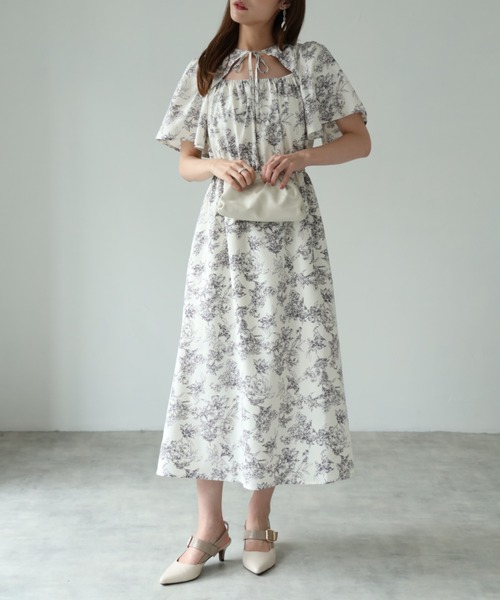 tocco closet(トッコ クローゼット)の「【ZOZO限定】りぼん付きケープライクトワルドジュイプリントワンピース(ワンピース・レディース・オフホワイト/アイボリー・M)」の18枚目の写真