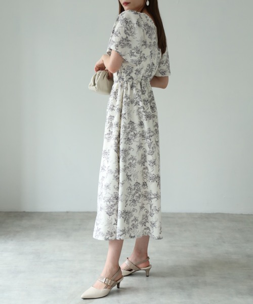 tocco closet(トッコ クローゼット)の「【ZOZO限定】りぼん付きケープライクトワルドジュイプリントワンピース(ワンピース・レディース・オフホワイト/アイボリー・M)」の21枚目の写真