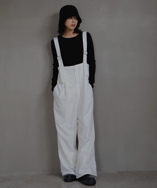 hellam(へラム)の「ナイロンサロペット(サロペット/オーバーオール・レディース・アイボリー/ブラック/カーキ/チャコールグレー/ホワイト/グレー・FREE)」の4枚目の写真