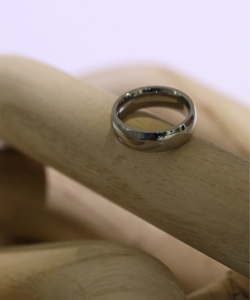 ORLEAN(オルレアン)の「【ORLEAN】シンプルラウンドリング 幅6mm 316L 9号 11号(リング・レディース・ゴールド/シルバー・9号/11号)」の10枚目の写真