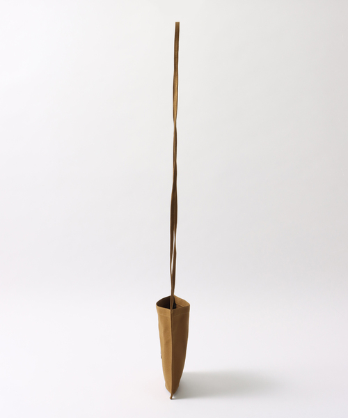 417 EDIFICE（フォーワンセブンエディフィス）の「【RAMIDUS×CARHART】 NEWSPAPER BAG（クラッチバッグ・メンズ・ホワイト/ブラウン・FREE）」の5枚目の写真