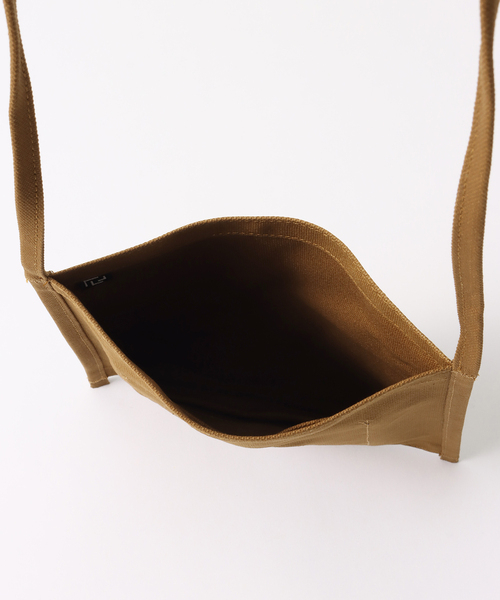 417 EDIFICE（フォーワンセブンエディフィス）の「【RAMIDUS×CARHART】 NEWSPAPER BAG（クラッチバッグ・メンズ・ホワイト/ブラウン・FREE）」の9枚目の写真