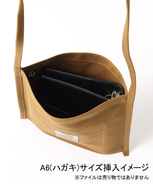 417 EDIFICE（フォーワンセブンエディフィス）の「【RAMIDUS×CARHART】 NEWSPAPER BAG（クラッチバッグ・メンズ・ホワイト/ブラウン・FREE）」の10枚目の写真
