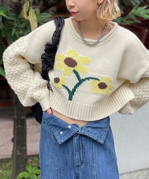 CIAOPANIC(チャオパニック)の「花柄ハンドライクローゲージニットプルオーバー(ニット/セーター・レディース・ブラック/ホワイト・FREE)」の9枚目の写真