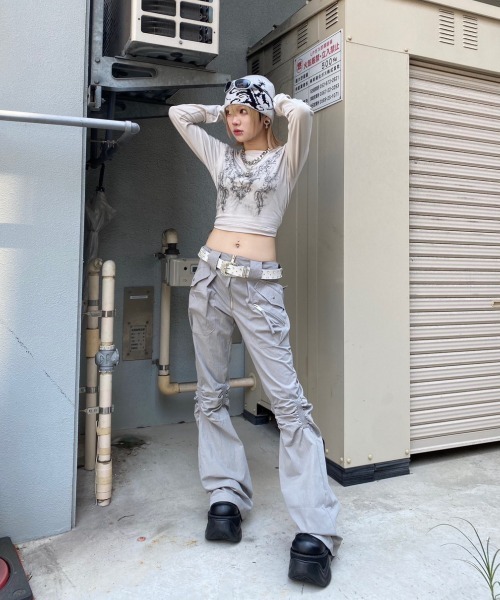 ROSEN KREUZ（ローゼンクロイツ）の「韓国ファッション Rosen Kreuz