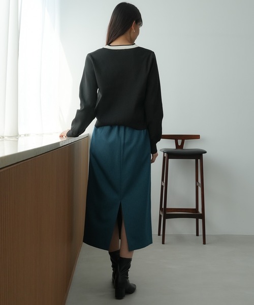 TRUDEA（トルディア）の「スポンディッシュ配色Vネックカーディガン（カーディガン/ボレロ・レディース・ブラック/アイボリー・MEDIUM/LARGE）」の12枚目の写真